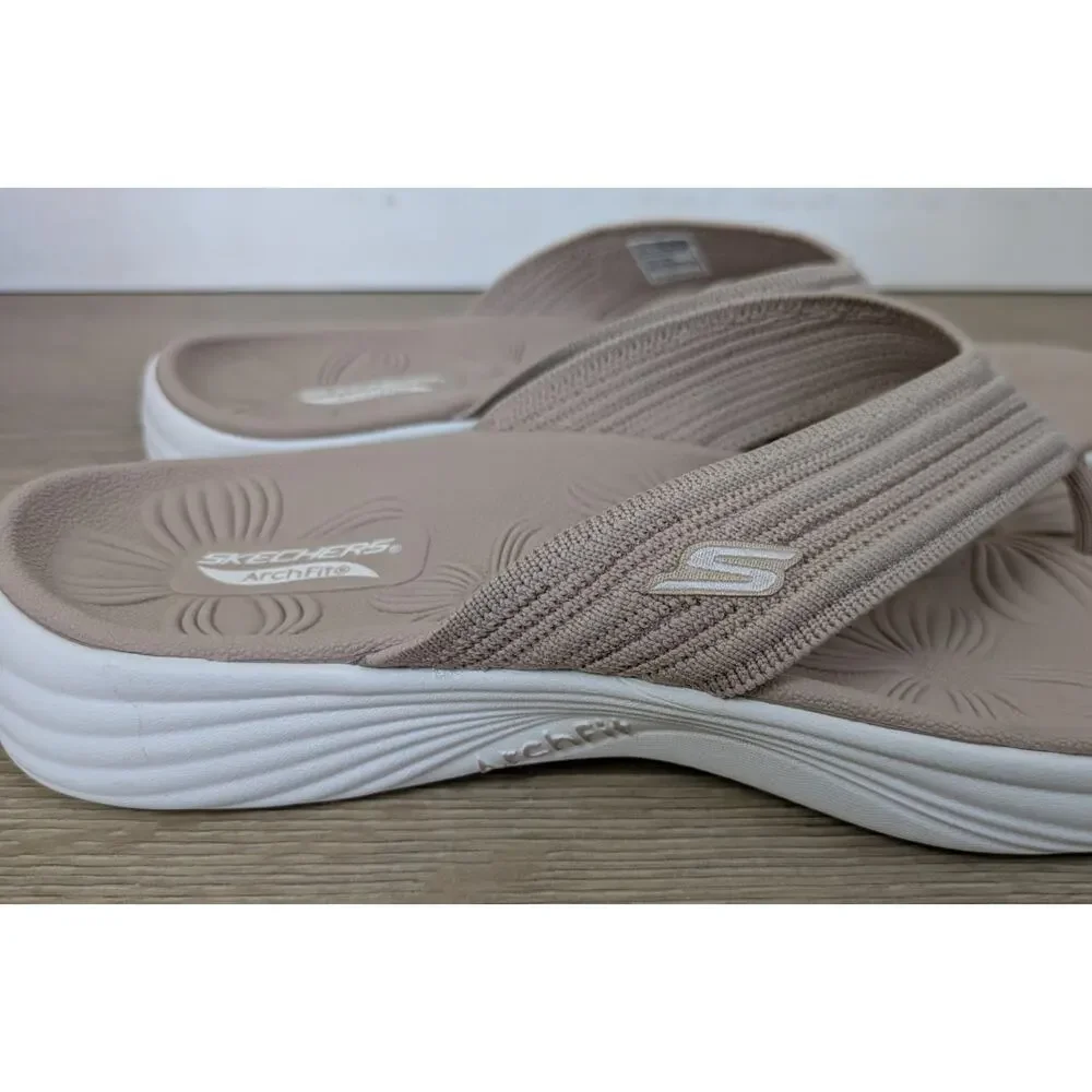 Skechers Arch Fit On The GO Sandals Womens 9 Taupe Knit Thong Flip Flops NEW